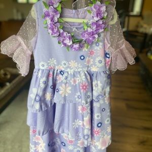 Encanto Isabelle costume like new never worn with flower crown.